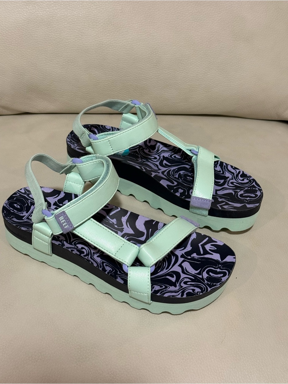 Women’s Sz 8 Reef Remi Hi x Sanctuary Platform Sandals Cosmic Green like new